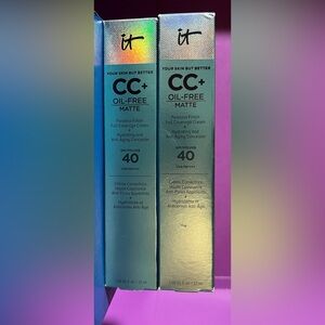 IT Cosmetics Oil-Free Matte Cream SPF 40 - Moisturizer - Foundation NIB. $22. Ea